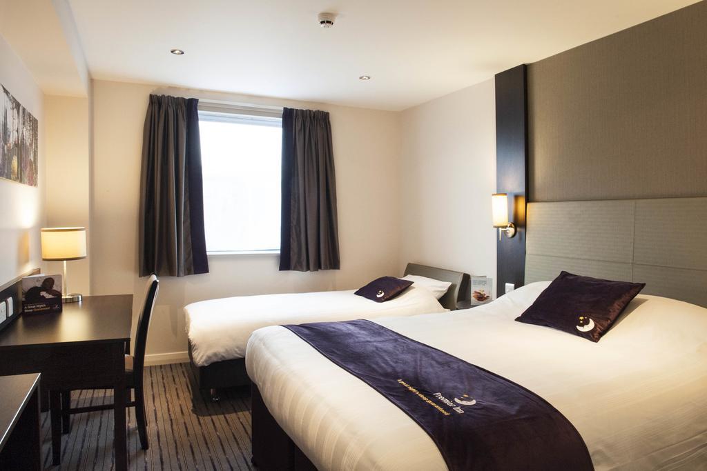 Premier Inn London Romford Central Rom bilde